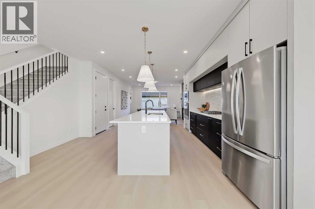 8136 47 Avenue NW, Calgary, Alberta  T3B 1Z5 - Photo 6 - A2281182