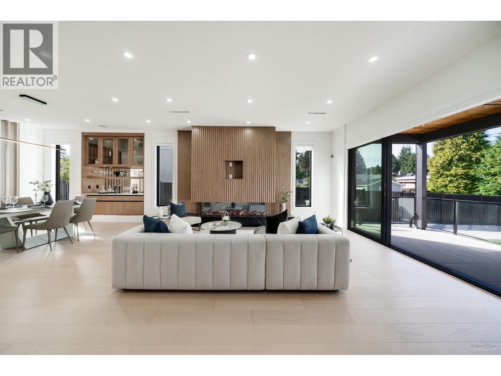 817 Cornell Avenue, Coquitlam, British Columbia  V3J 2Z3 - Photo 5 - R3101336