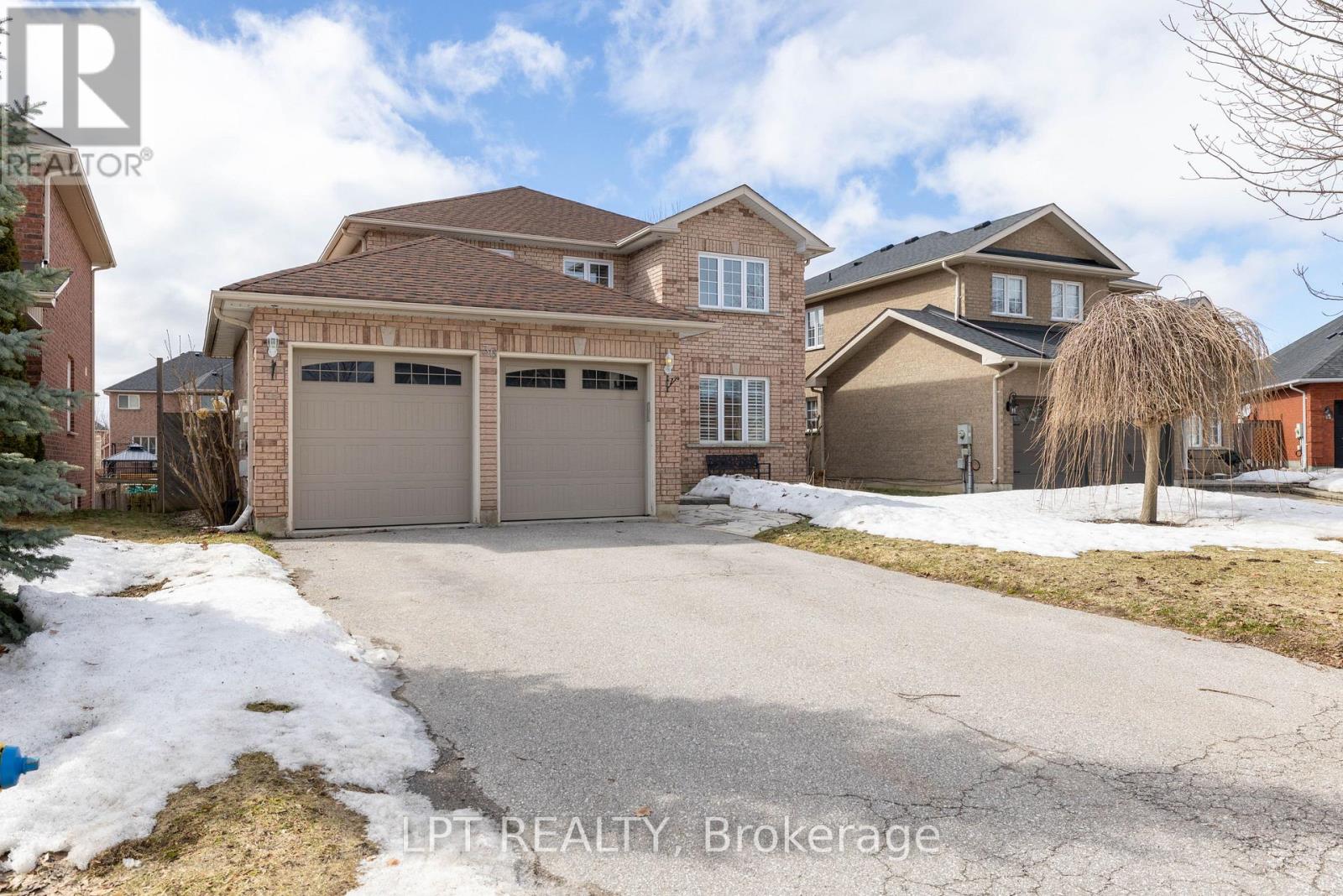 36 Ivygreen Road, Georgina, Ontario  L4P 4B7 - Photo 2 - N12800778