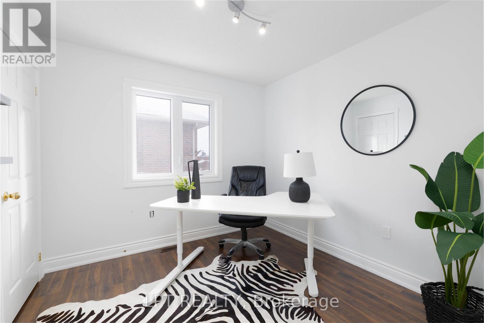 36 Ivygreen Road, Georgina, Ontario  L4P 4B7 - Photo 30 - N12800778