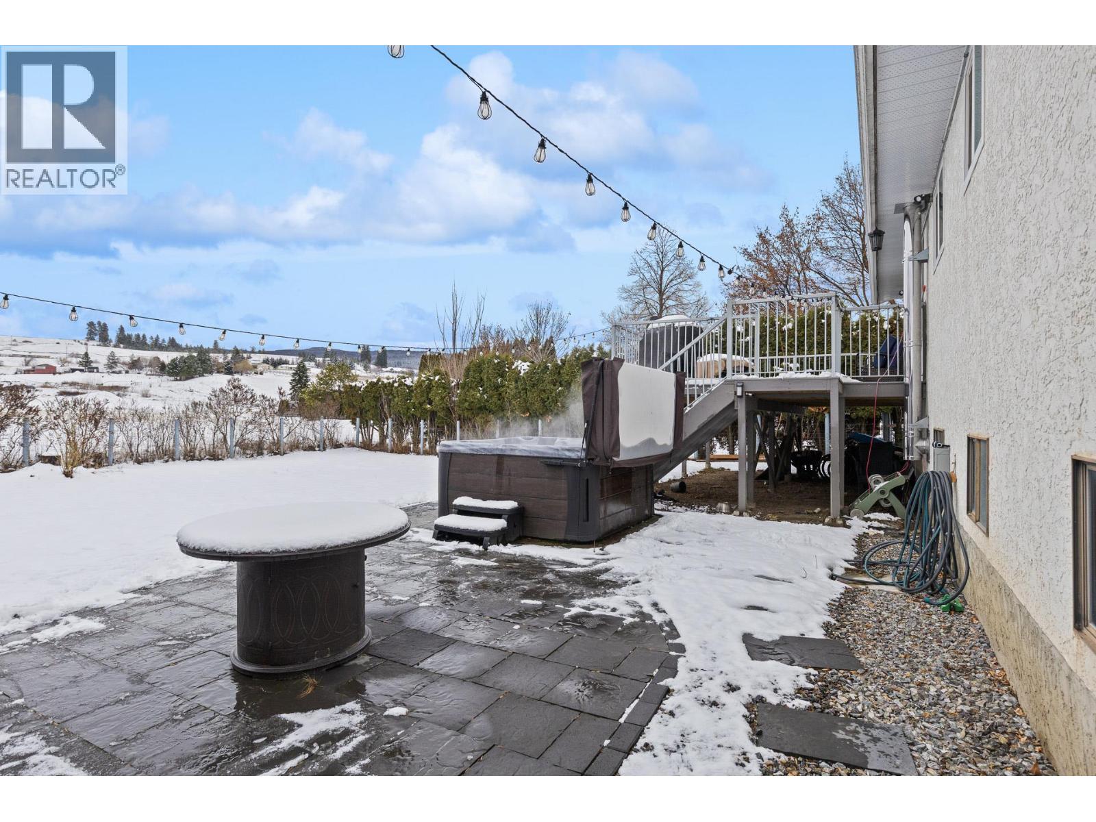 2001 Gallagher Road, Kelowna, British Columbia  V1P 1G8 - Photo 38 - 10379881