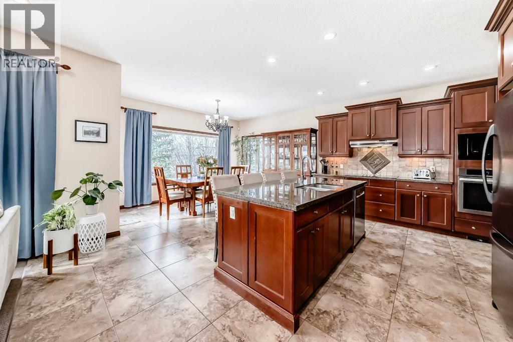 143 Sunset Close, Cochrane, Alberta  T4C 0B1 - Photo 5 - A2293489