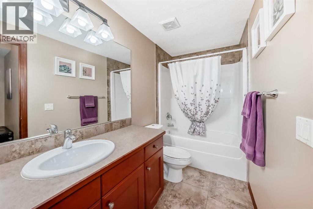 143 Sunset Close, Cochrane, Alberta  T4C 0B1 - Photo 36 - A2293489