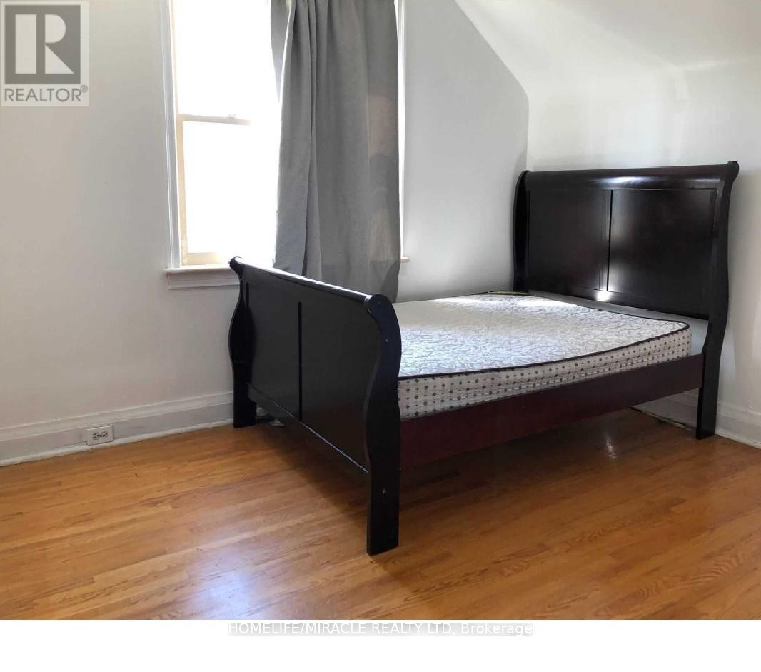 190 Poyntz Avenue, Toronto, Ontario  M2N 1J6 - Photo 9 - C12897712