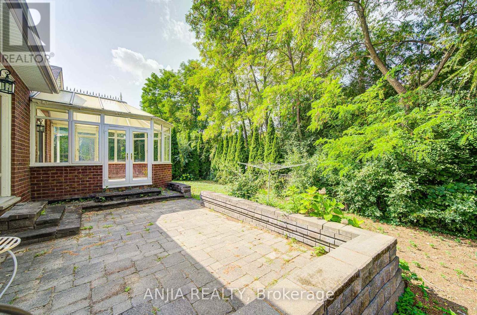 10 Thistledown Crescent, Whitby, Ontario  L1R 3P2 - Photo 31 - E12897738