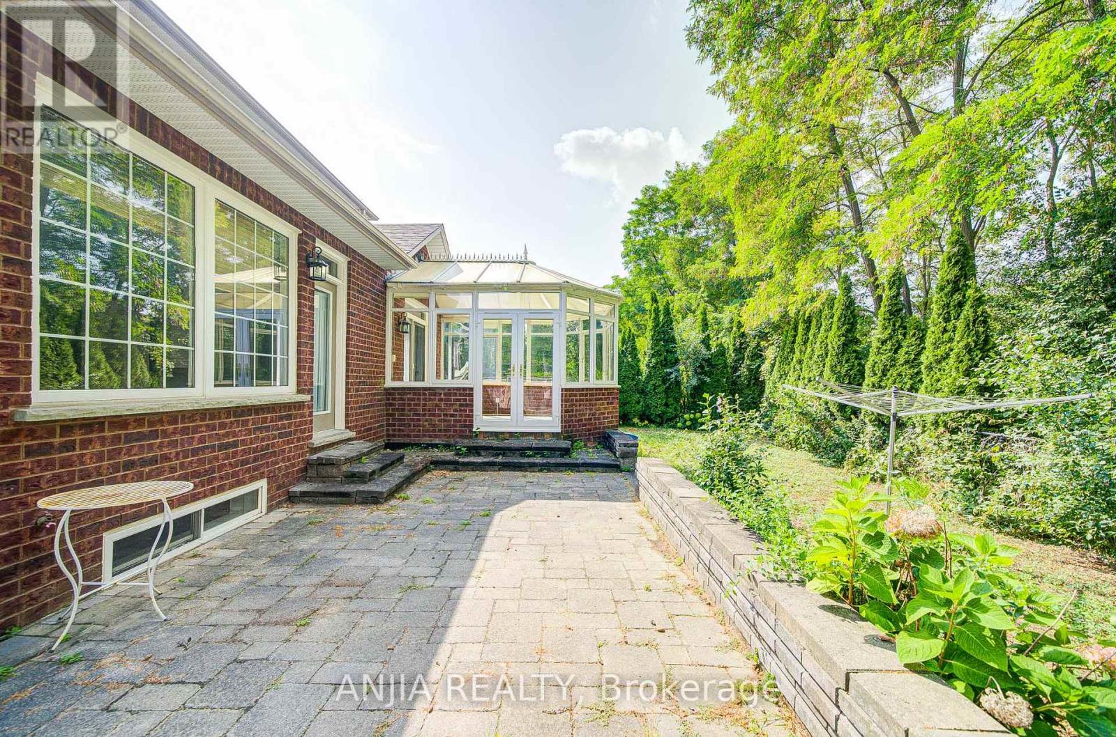 10 Thistledown Crescent, Whitby, Ontario  L1R 3P2 - Photo 32 - E12897738