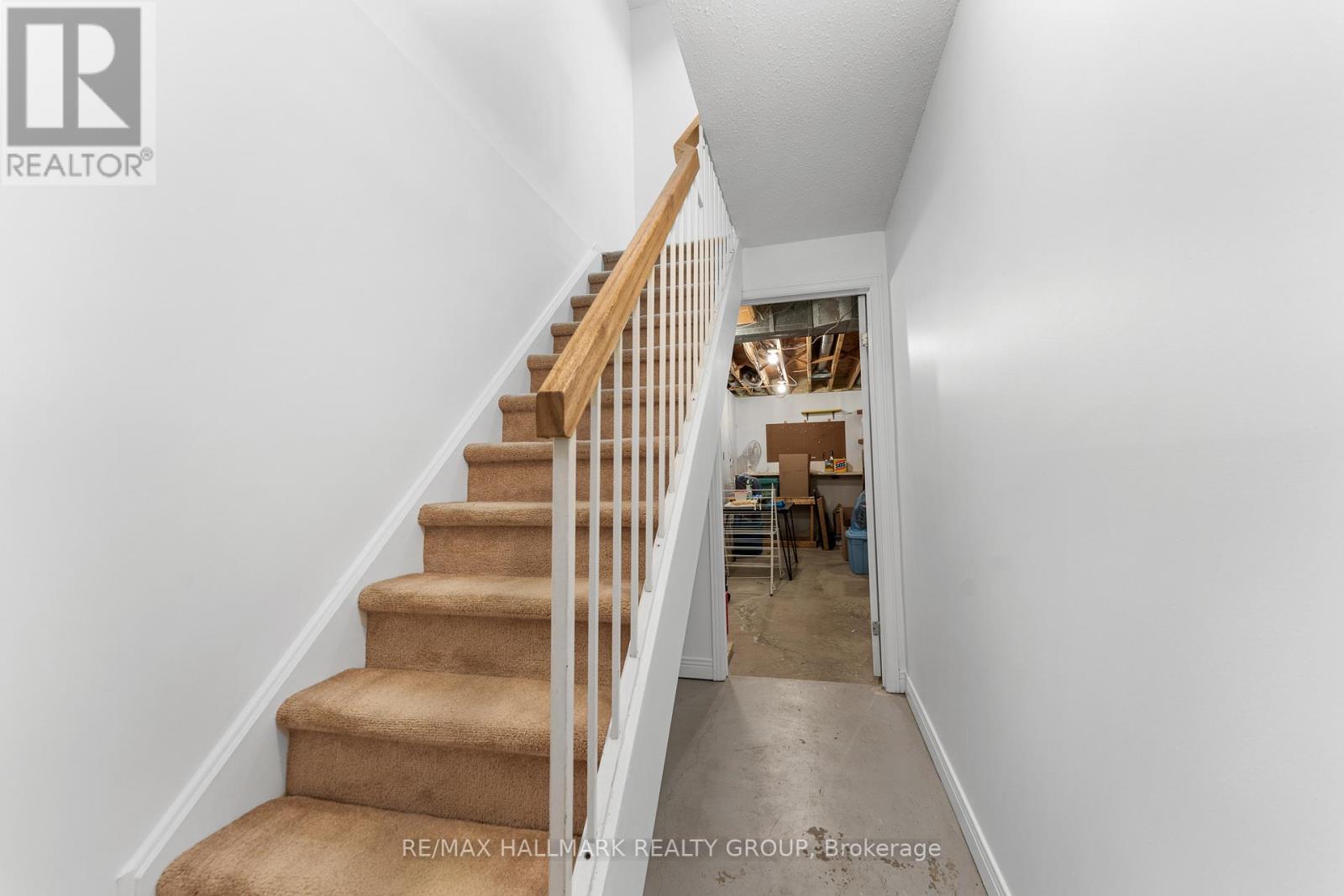 1916 Russell Road, Ottawa, Ontario  K1G 1L6 - Photo 35 - X12896576