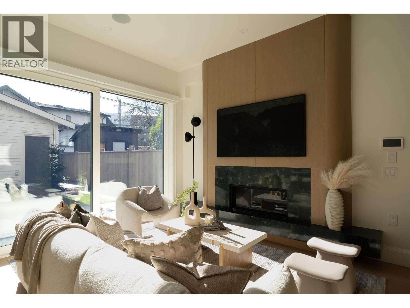 2 864 E 16th Avenue, Vancouver, British Columbia  V5T 2V6 - Photo 12 - R3101378