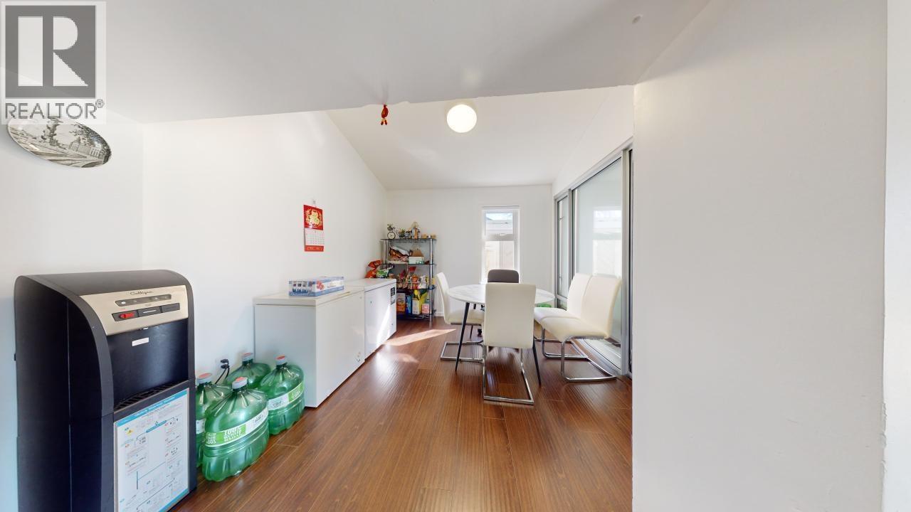 7920 Frobisher Drive, Richmond, British Columbia  V7C 4N5 - Photo 3 - R3101401