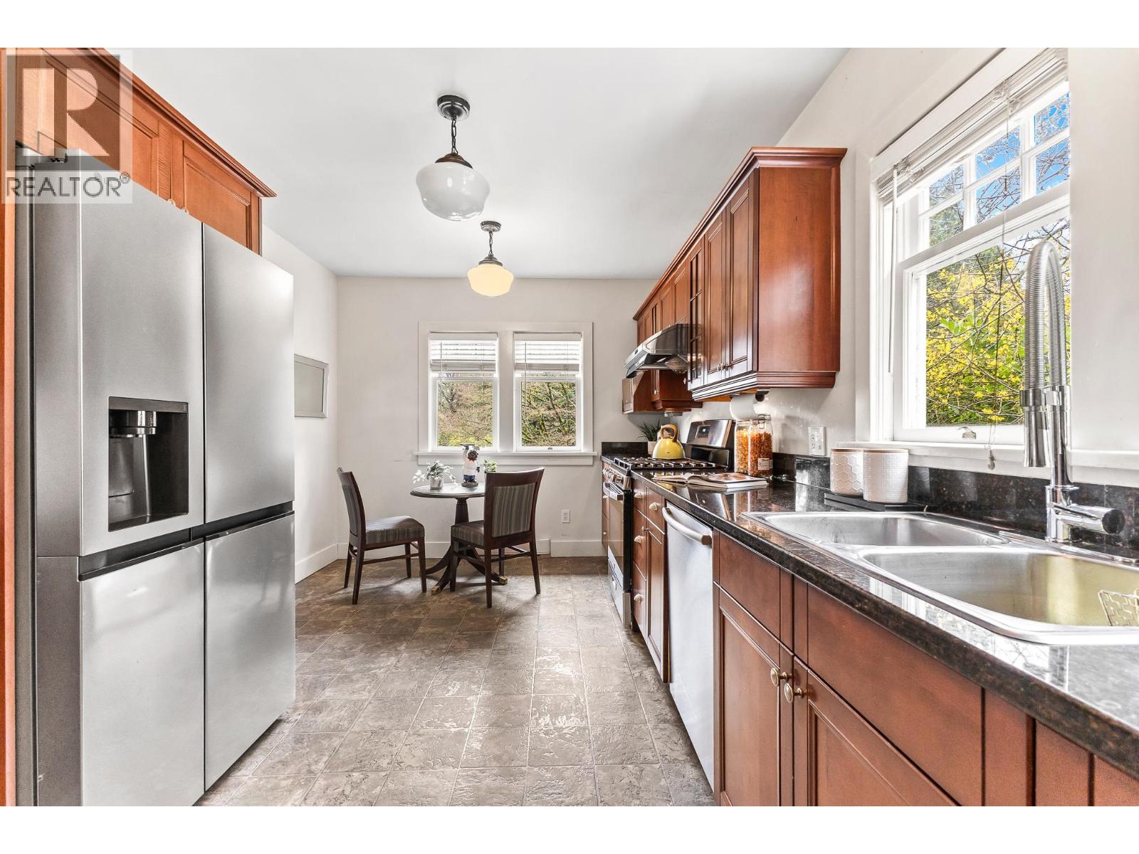 6713 Arbutus Street, Vancouver, British Columbia  V6P 5S6 - Photo 9 - R3101402