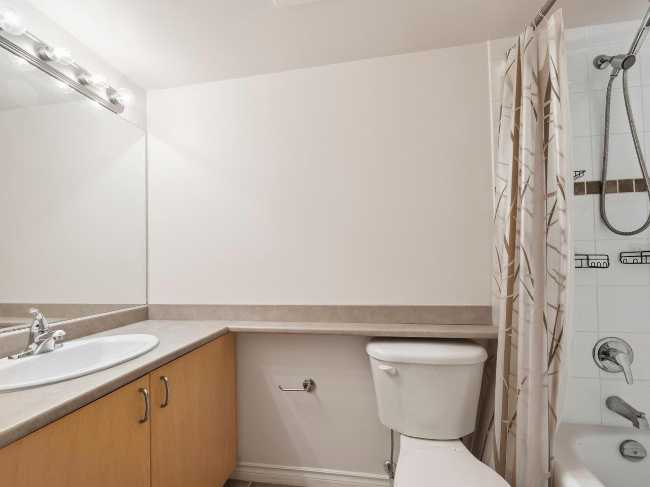 204 14859 100 Avenue, Surrey, British Columbia  V3R 2V5 - Photo 15 - R3101346