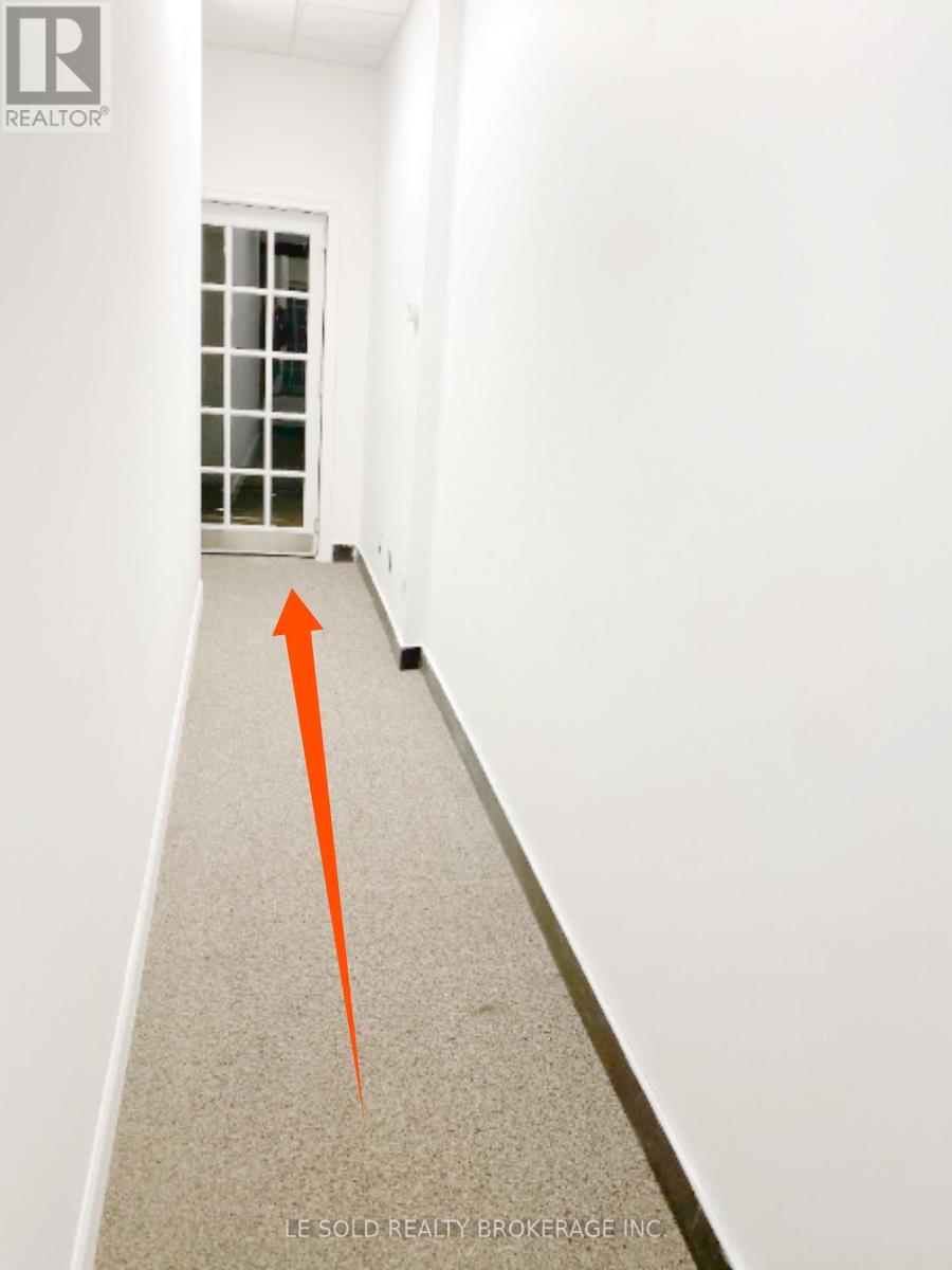 4 (2nd Floor C & D) - 117 Ringwood Drive, Whitchurch-Stouffville, Ontario  L4A 8C1 - Photo 4 - N12897728