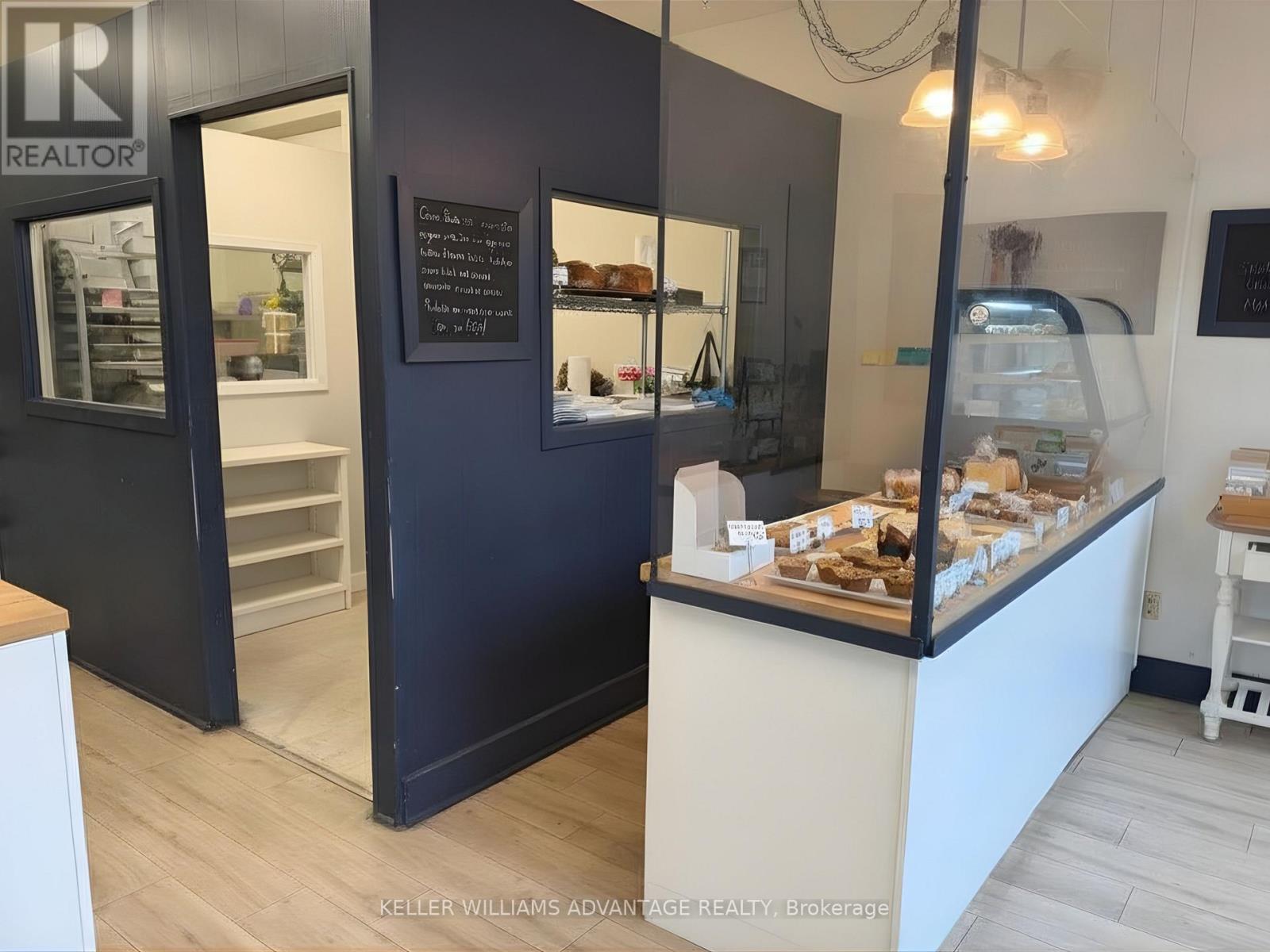 Main - 2336 Danforth Avenue, Toronto, Ontario  M4C 1K7 - Photo 4 - E12897264