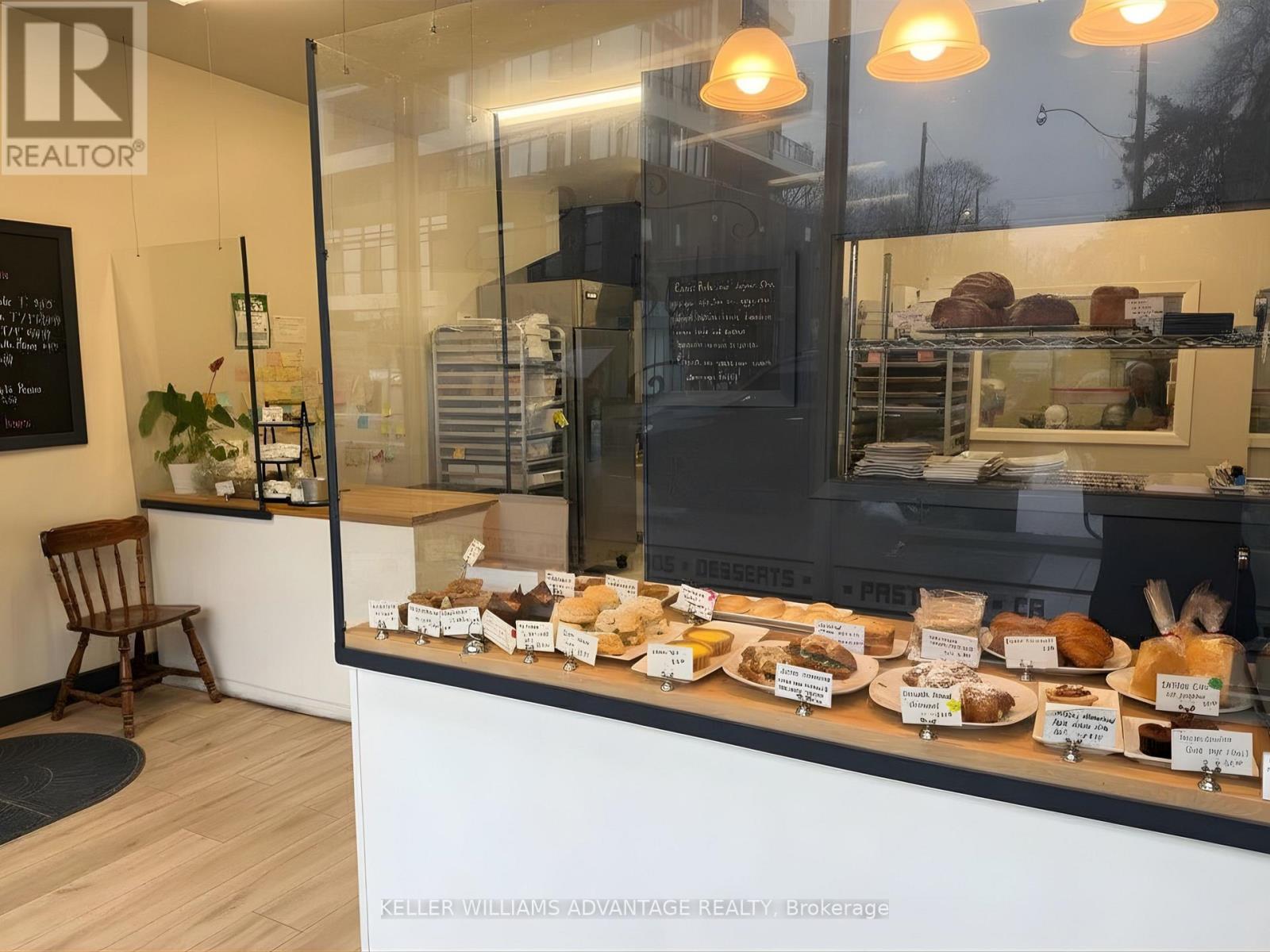 Main - 2336 Danforth Avenue, Toronto, Ontario  M4C 1K7 - Photo 3 - E12897264