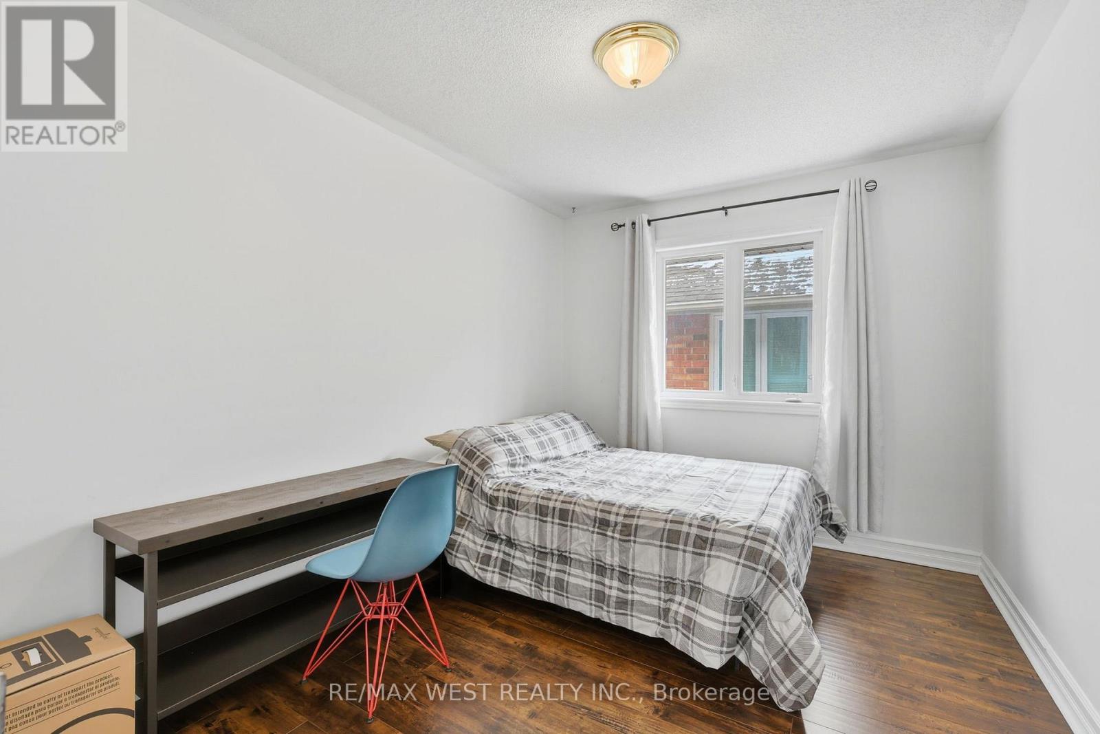 20 Eakins Crescent, Kawartha Lakes, Ontario  K9V 6J9 - Photo 21 - X12876288