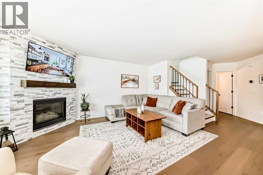 63 Sierra Morena Gardens Sw, Calgary, Alberta  t3H 3P4 - Photo 6 - A2293898