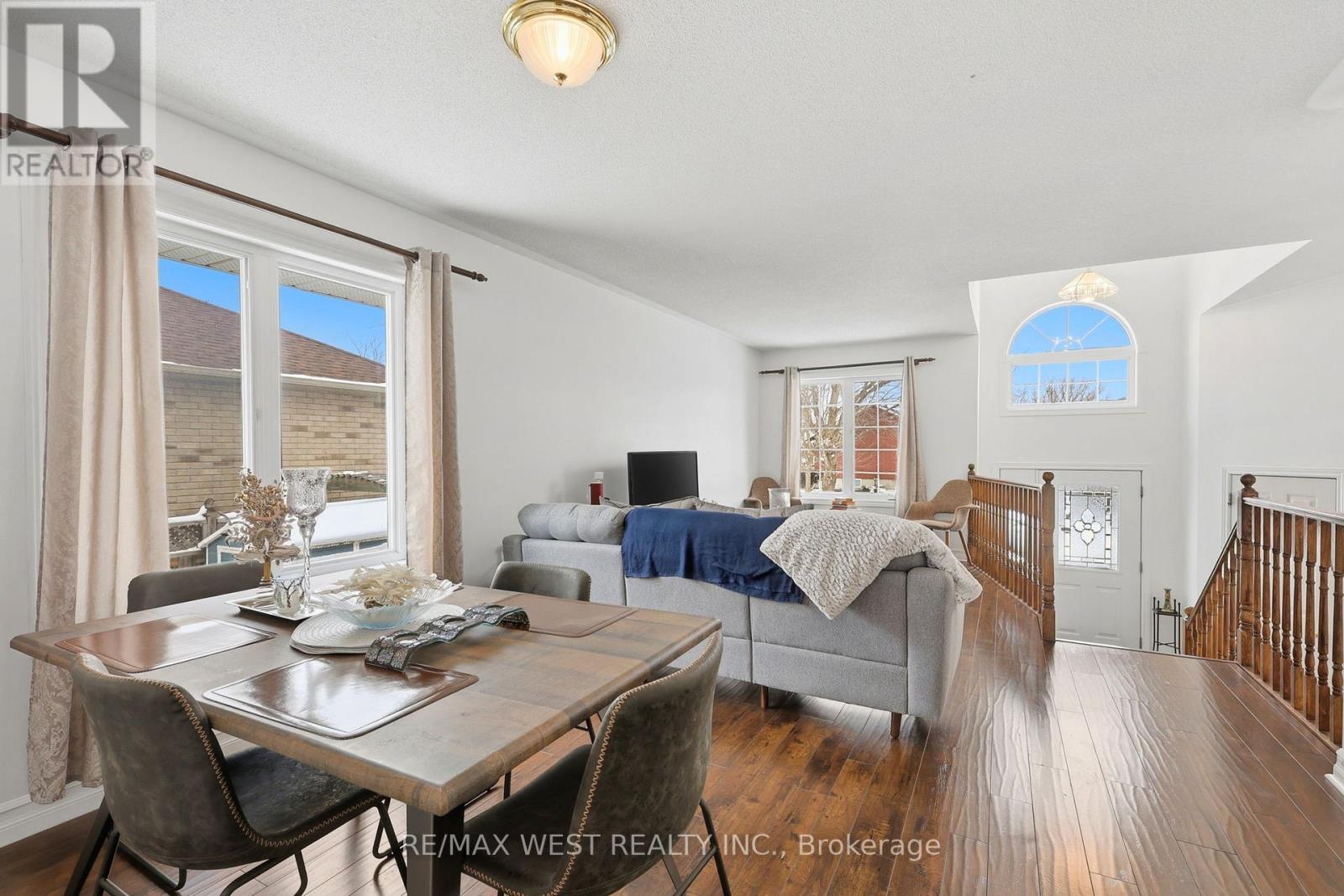 20 Eakins Crescent, Kawartha Lakes, Ontario  K9V 6J9 - Photo 12 - X12876288