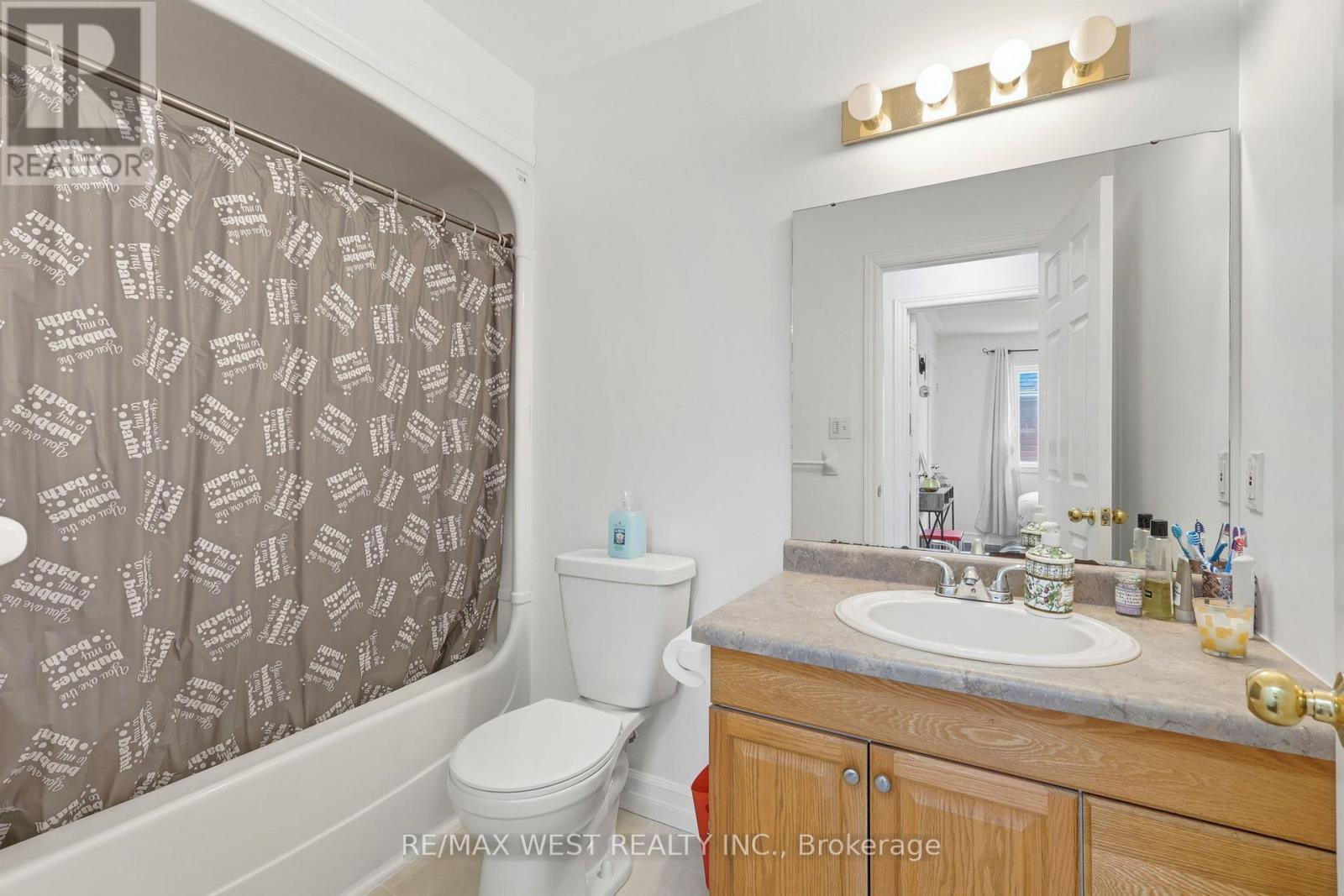 20 Eakins Crescent, Kawartha Lakes, Ontario  K9V 6J9 - Photo 31 - X12876288