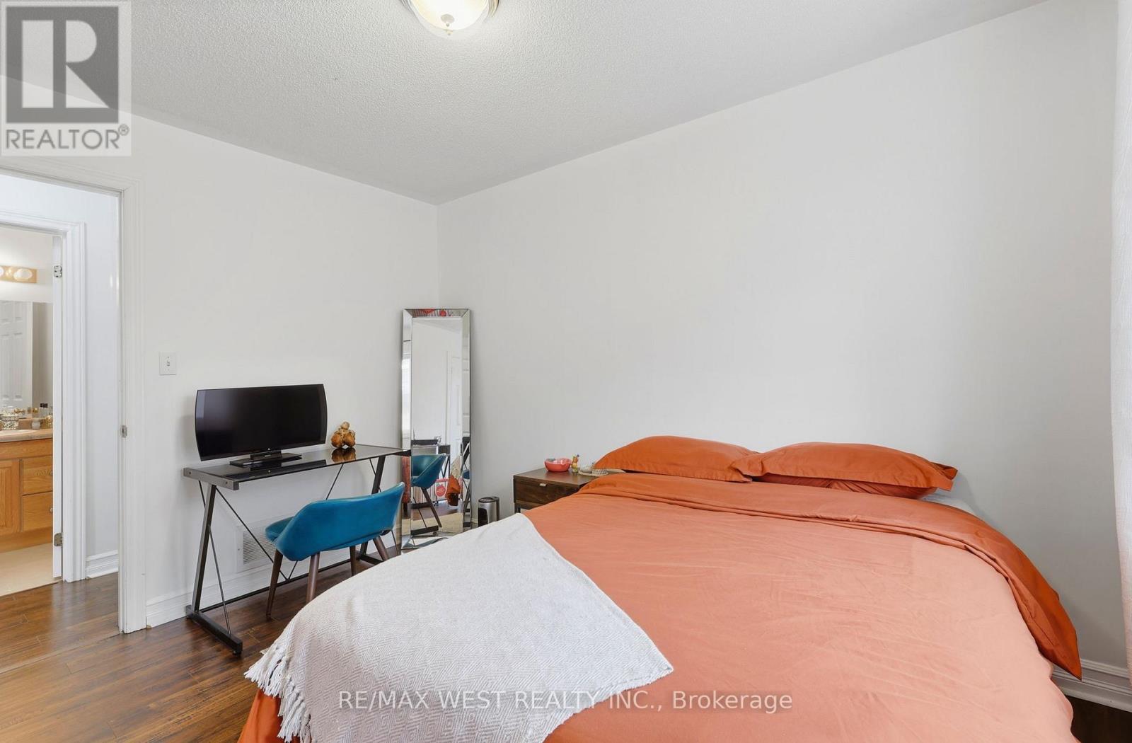 20 Eakins Crescent, Kawartha Lakes, Ontario  K9V 6J9 - Photo 24 - X12876288