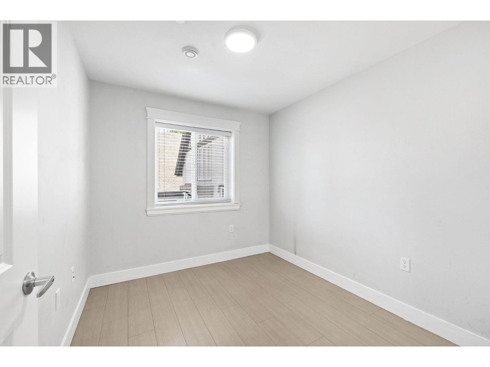 1 2430 E 41 Street, Vancouver, British Columbia  V5R 2W4 - Photo 14 - R3101103