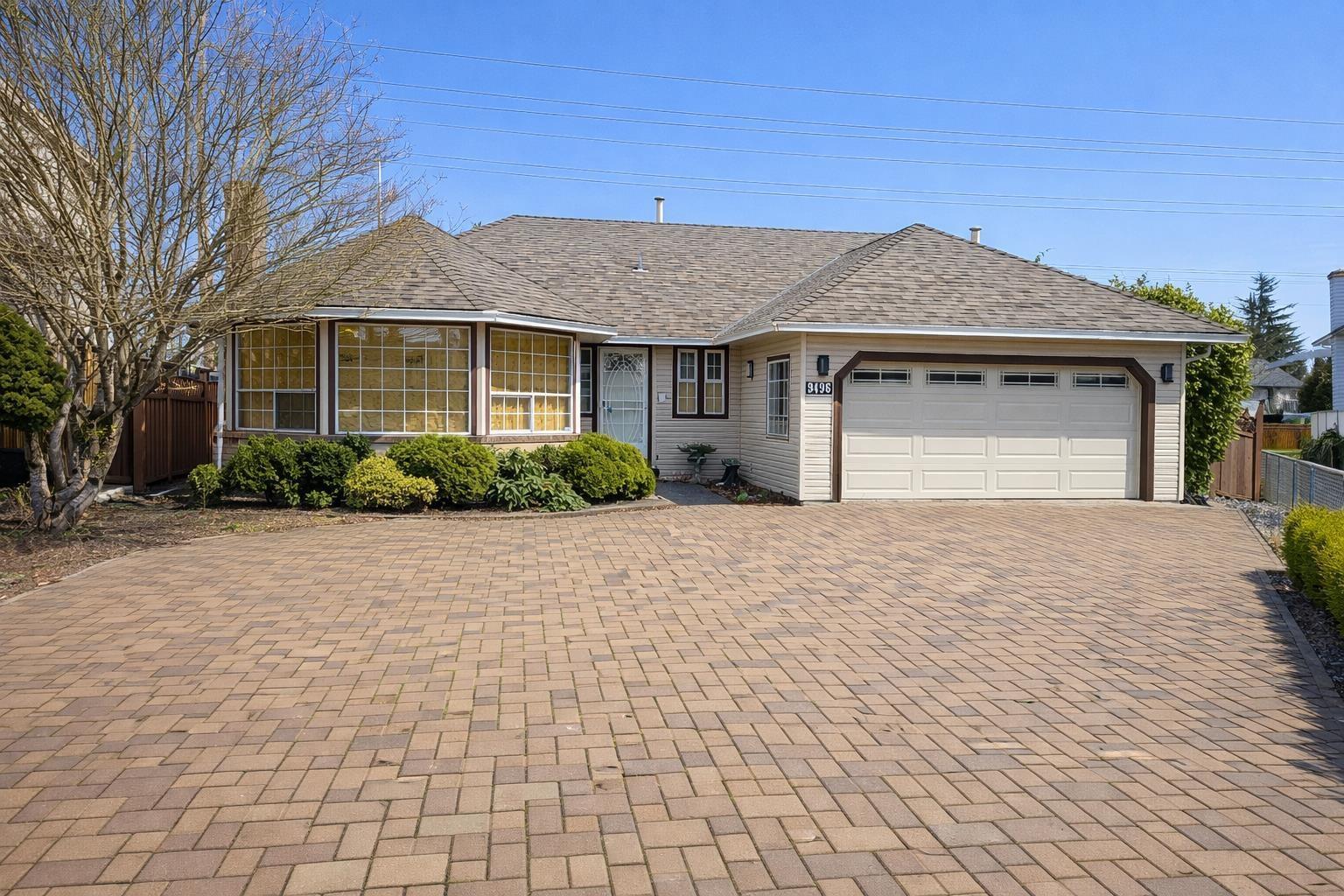 9496 160a Street, Surrey, British Columbia  V4N 2P4 - Photo 1 - R3101425