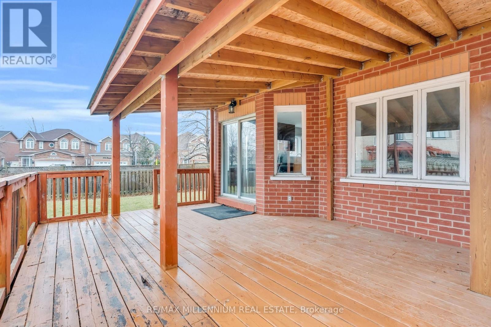 76 Sunley Crescent, Brampton, Ontario  L6Y 5B7 - Photo 32 - W12897720