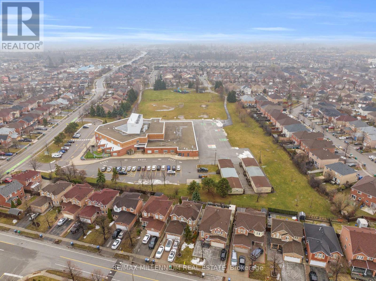 76 Sunley Crescent, Brampton, Ontario  L6Y 5B7 - Photo 39 - W12897720