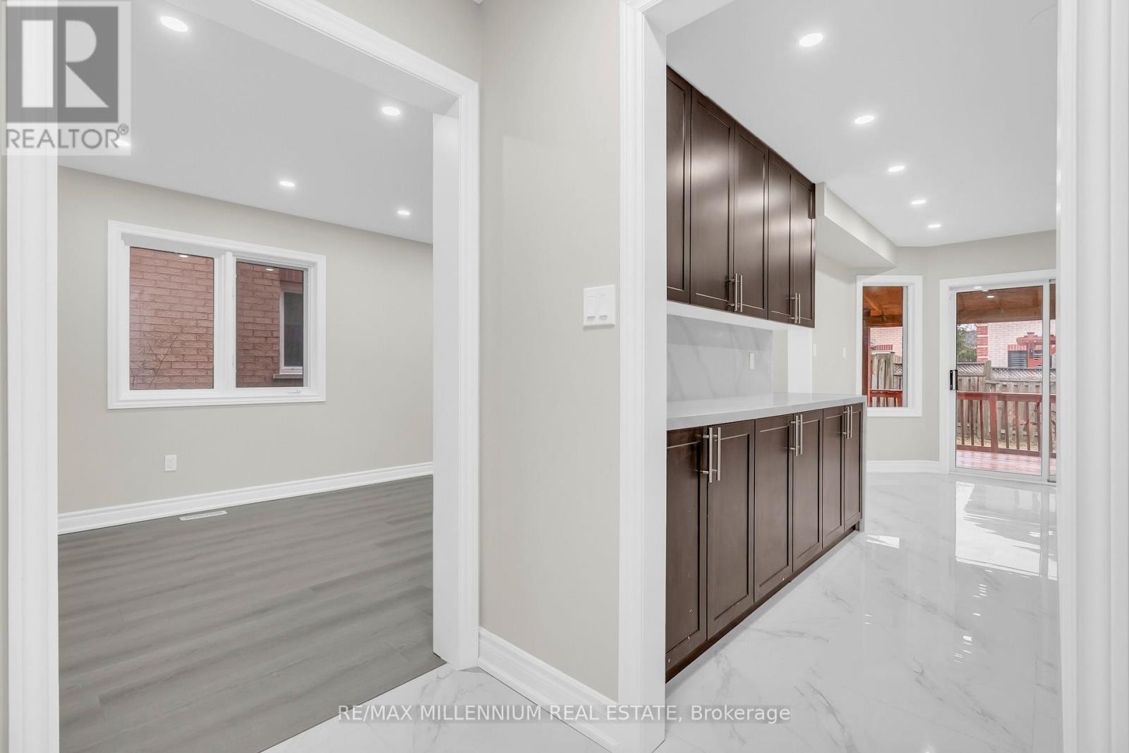 76 Sunley Crescent, Brampton, Ontario  L6Y 5B7 - Photo 7 - W12897720