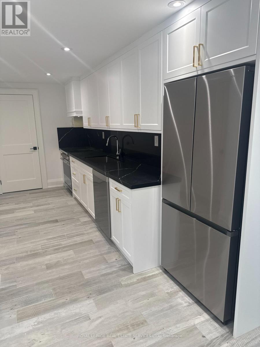 Basement - 2101 Ian Avenue E, Mississauga, Ontario  L5A 1C4 - Photo 10 - W12897722