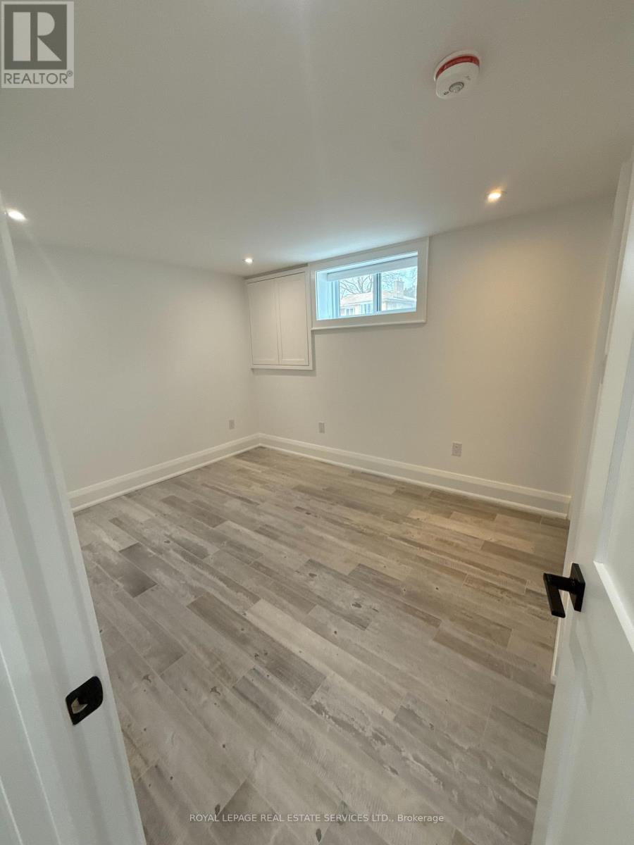 Basement - 2101 Ian Avenue E, Mississauga, Ontario  L5A 1C4 - Photo 16 - W12897722