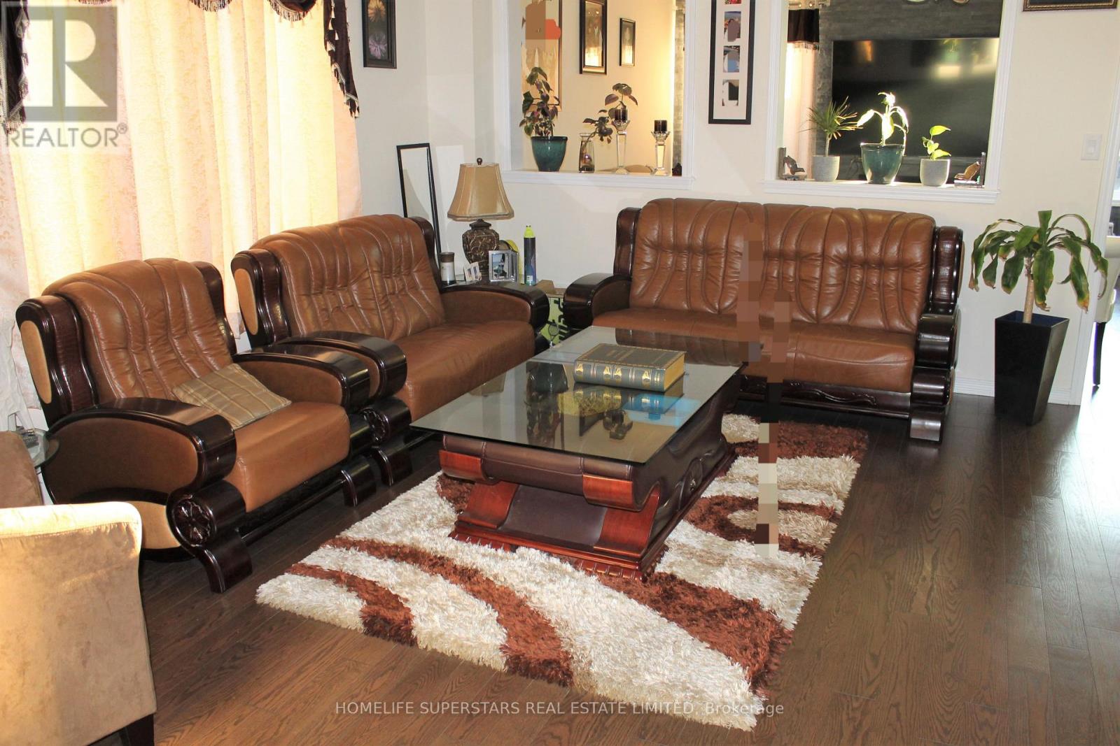 21 Iguana Trail, Brampton, Ontario  L7A 4N2 - Photo 2 - W12897726