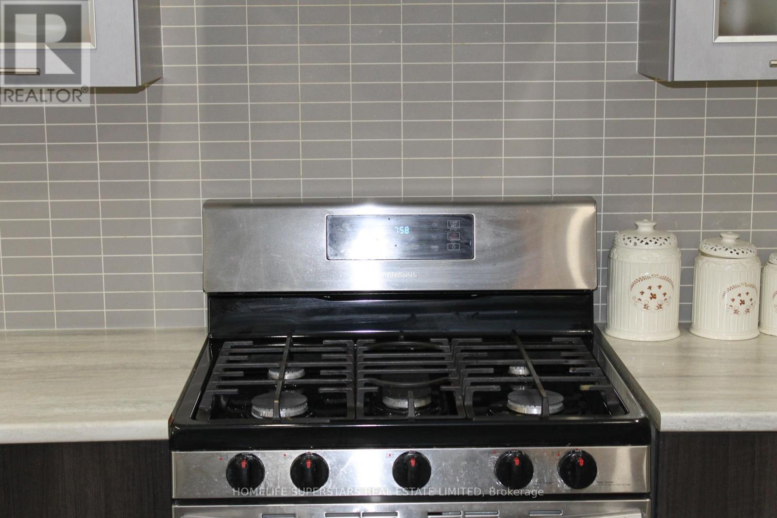 21 Iguana Trail, Brampton, Ontario  L7A 4N2 - Photo 6 - W12897726