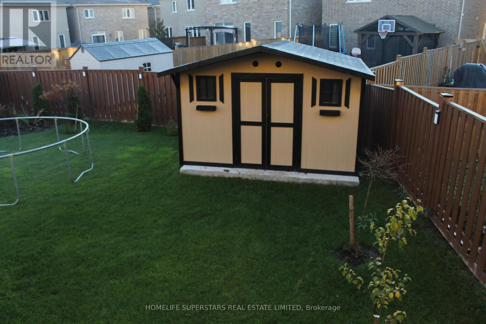 21 Iguana Trail, Brampton, Ontario  L7A 4N2 - Photo 9 - W12897726