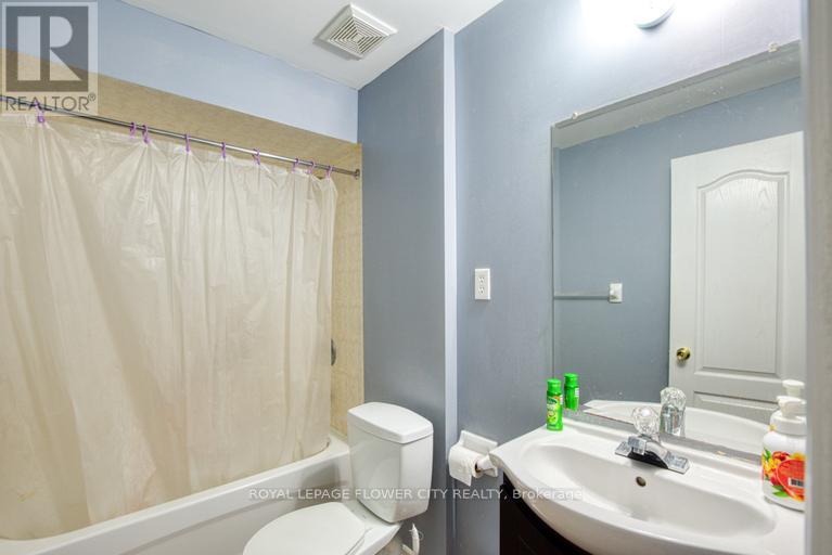 18 Saint Eugene Street, Brampton, Ontario  L6Y 0K9 - Photo 10 - W12897730