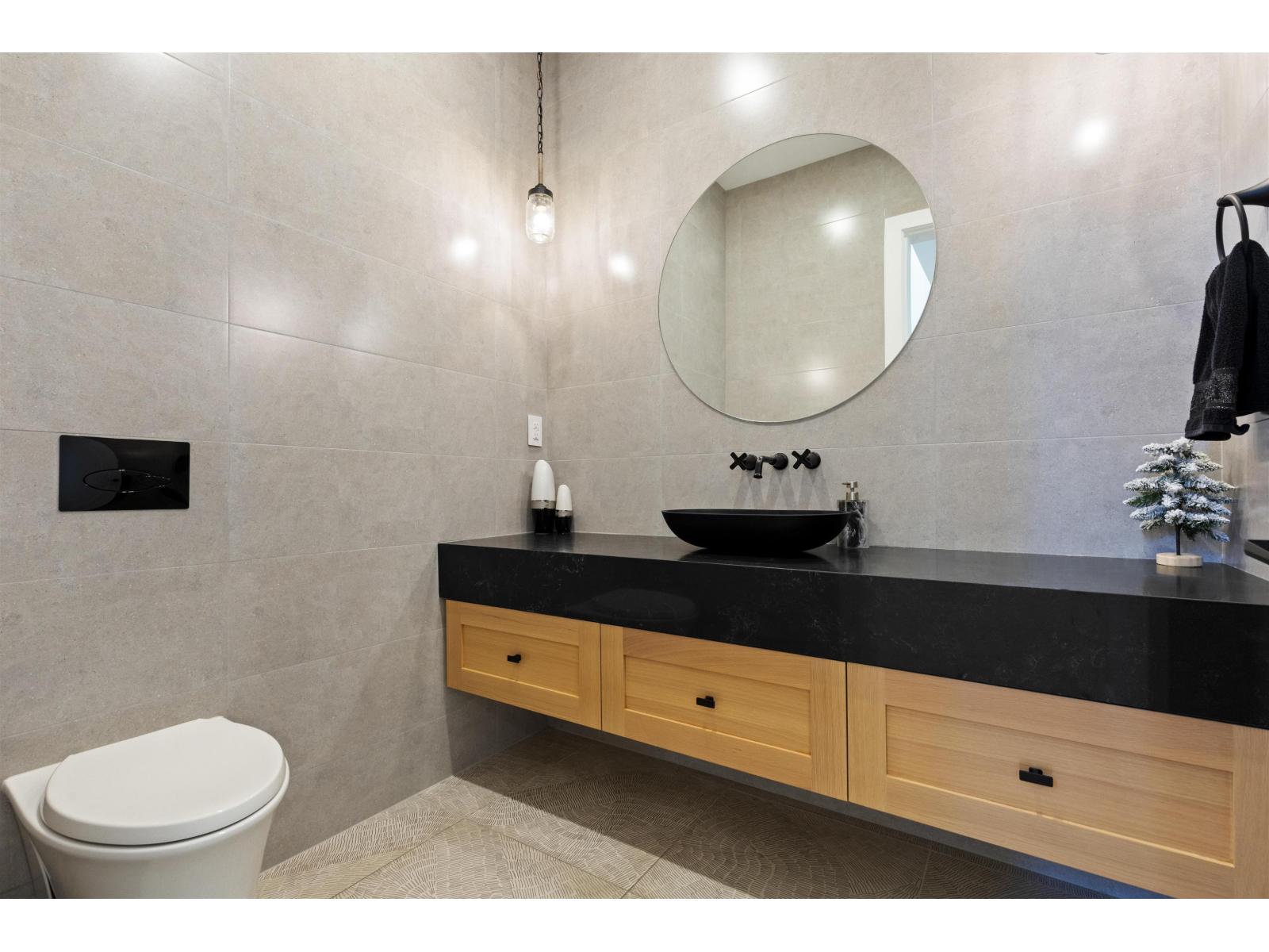 19851 37 Avenue, Langley, British Columbia  V3A 2S4 - Photo 17 - R3101406