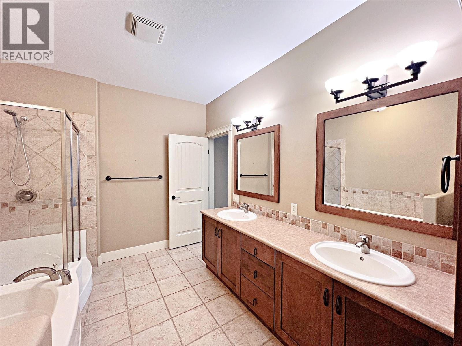 4350 Ponderosa Drive Unit# 109, Peachland, British Columbia  V0H 1X5 - Photo 28 - 10379625