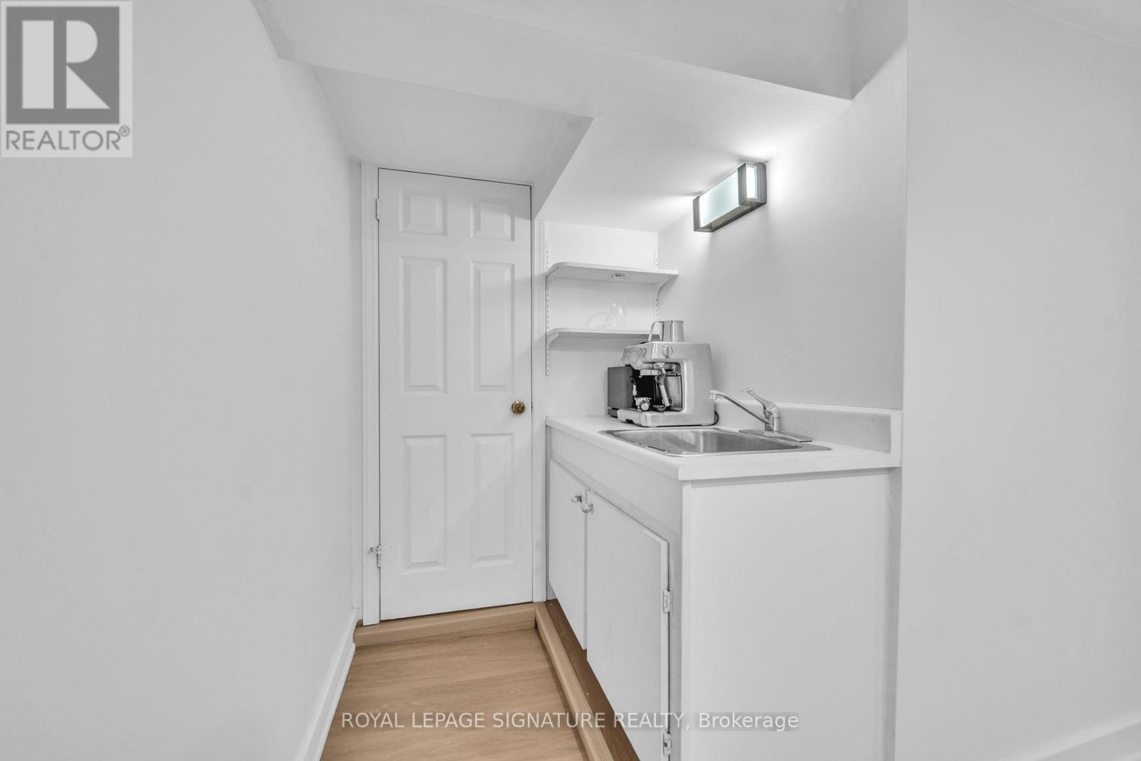70 Cranbrooke Avenue, Toronto, Ontario  M5M 1M4 - Photo 22 - C12872878