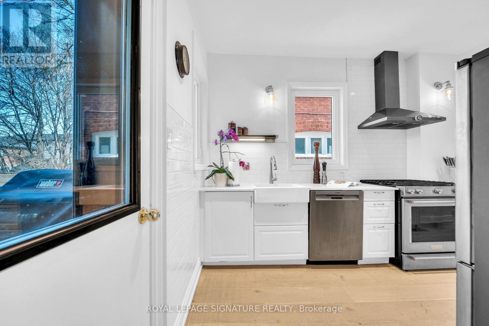 70 Cranbrooke Avenue, Toronto, Ontario  M5M 1M4 - Photo 11 - C12872878