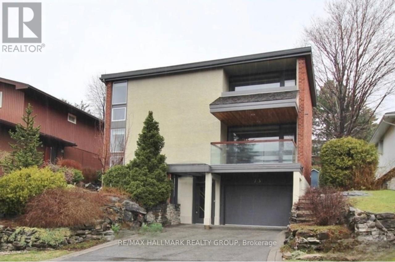 73 OLD IRVING PLACE, Ottawa, Ontario