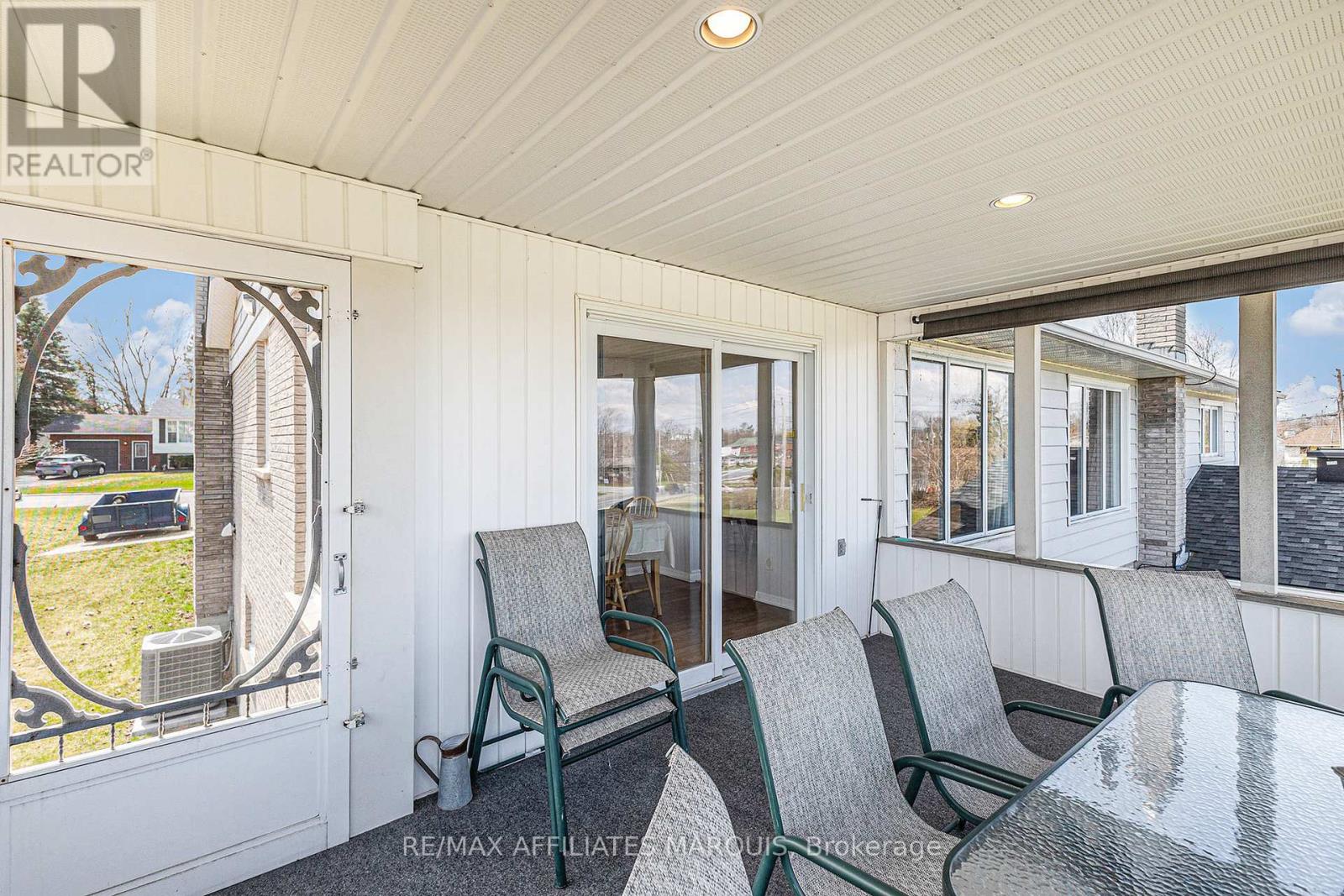 74 Colonel By Crescent, Smiths Falls, Ontario  K7A 5B6 - Photo 42 - X12897754