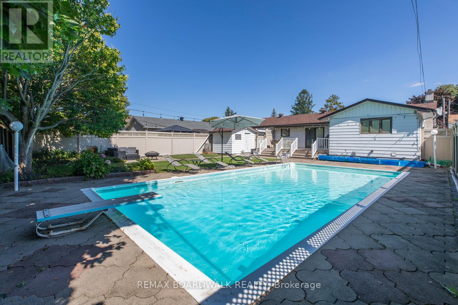 1588 Maxime Street, Ottawa, Ontario  K1B 3L1 - Photo 23 - X12897778