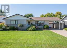 1588 MAXIME STREET, Ottawa, Ontario