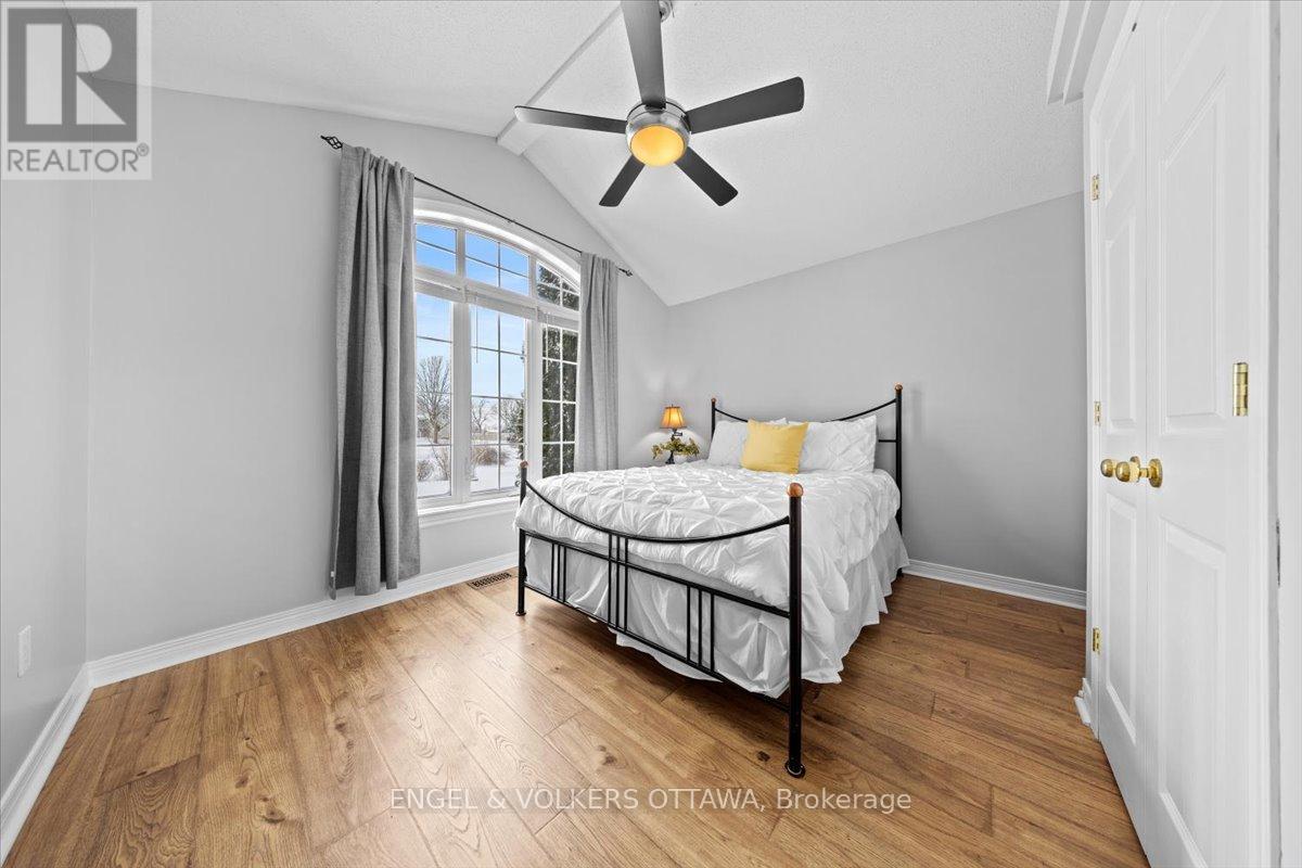 237 Heather Crescent, Mississippi Mills, Ontario  K0A 1A0 - Photo 20 - X12897810