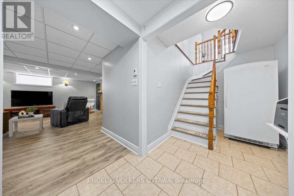 237 Heather Crescent, Mississippi Mills, Ontario  K0A 1A0 - Photo 27 - X12897810