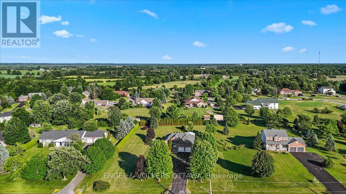 237 Heather Crescent, Mississippi Mills, Ontario  K0A 1A0 - Photo 45 - X12897810