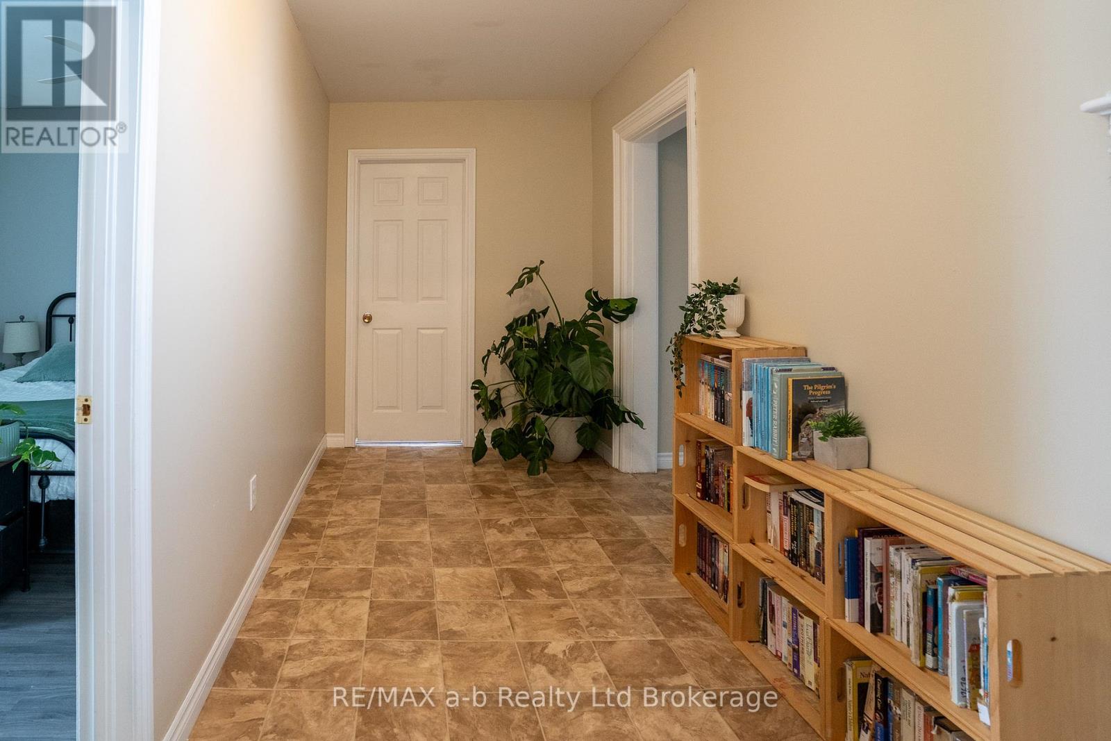 405094 Beaconsfield Road, Norwich, Ontario  N0J 1C0 - Photo 16 - X12897750