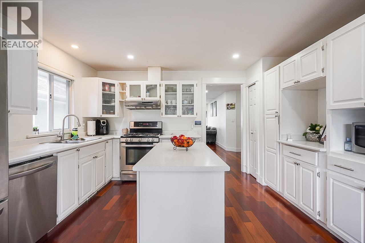 11698 206a Street, Maple Ridge, British Columbia  V2X 0X8 - Photo 3 - R3098886