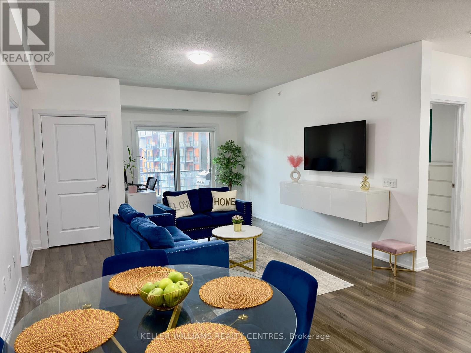 307 - 304 Essa Road, Barrie (Ardagh), Ontario  L9J 0H4 - Photo 3 - S12897752