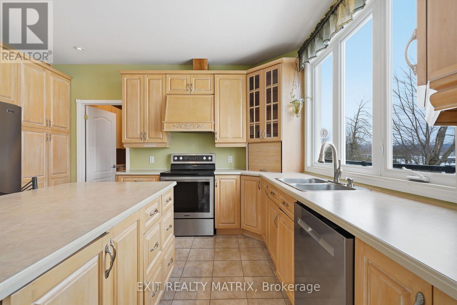 115 Gascon Street, Alfred And Plantagenet, Ontario  K0B 1J0 - Photo 13 - X12897796