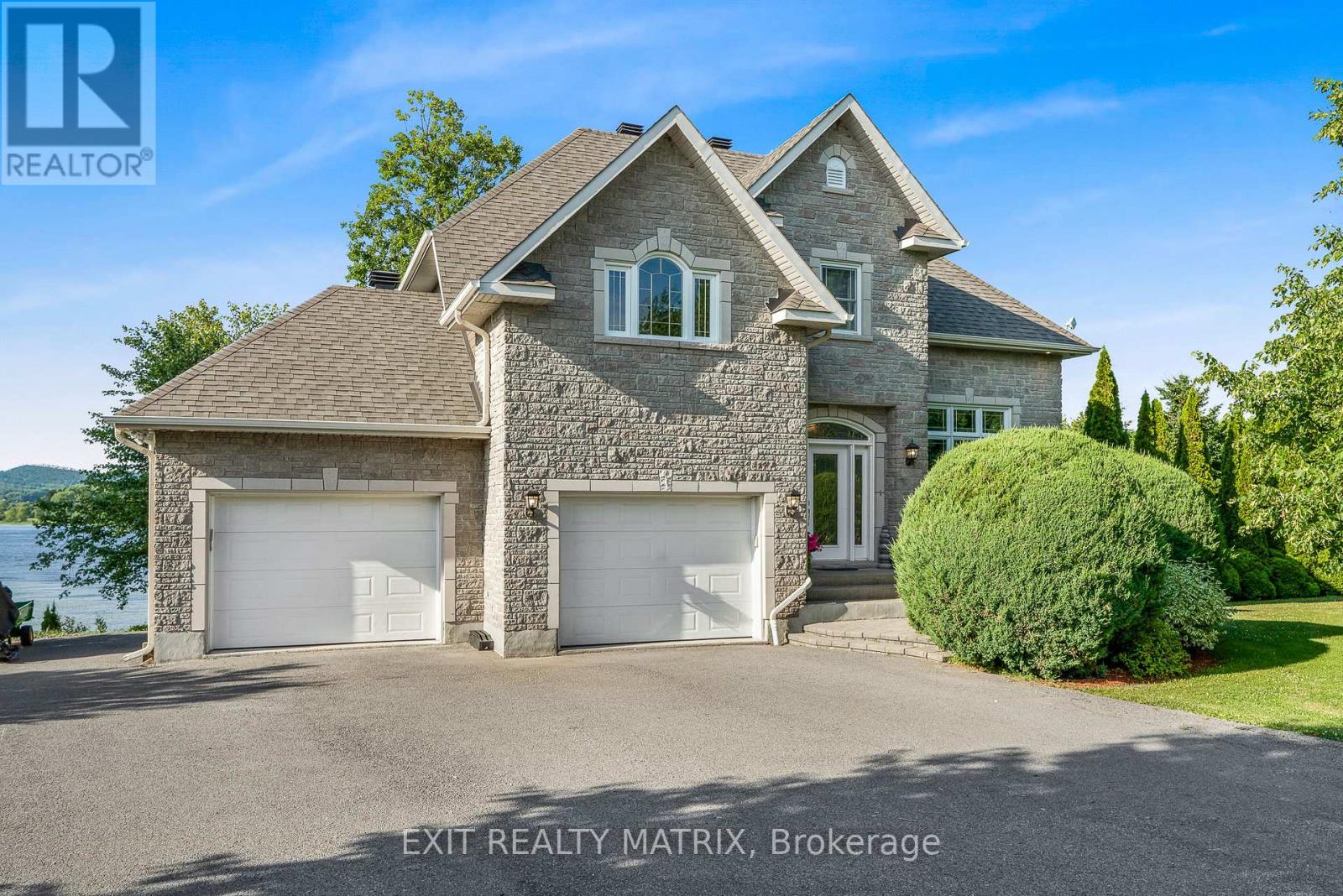 115 Gascon Street, Alfred And Plantagenet, Ontario  K0B 1J0 - Photo 3 - X12897796